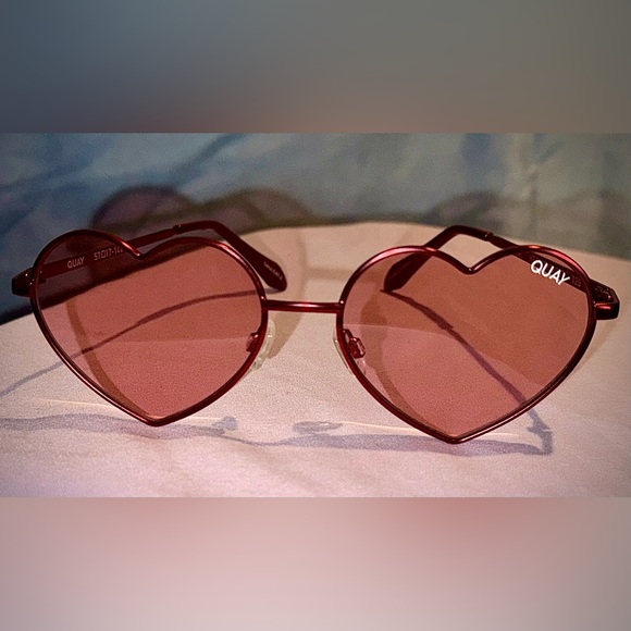 Quay Australia Red Heart Sunglasses - Picture 2 of 3